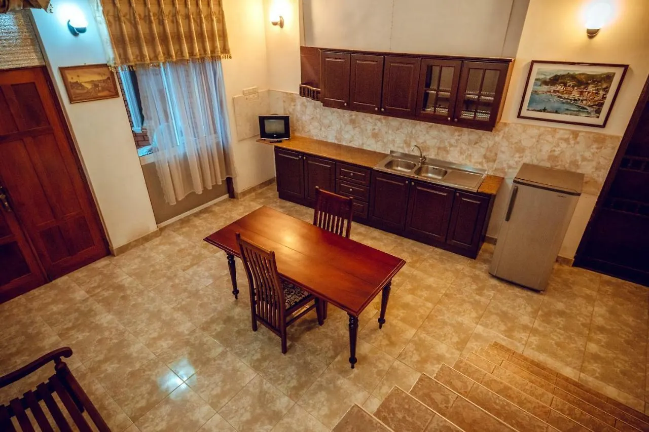 Village Inn Resort Негомбо 3*,  Шри-Ланка